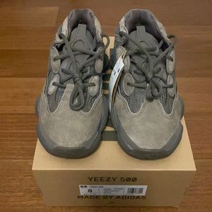 Yeezy 500 ‘Brown Clay’